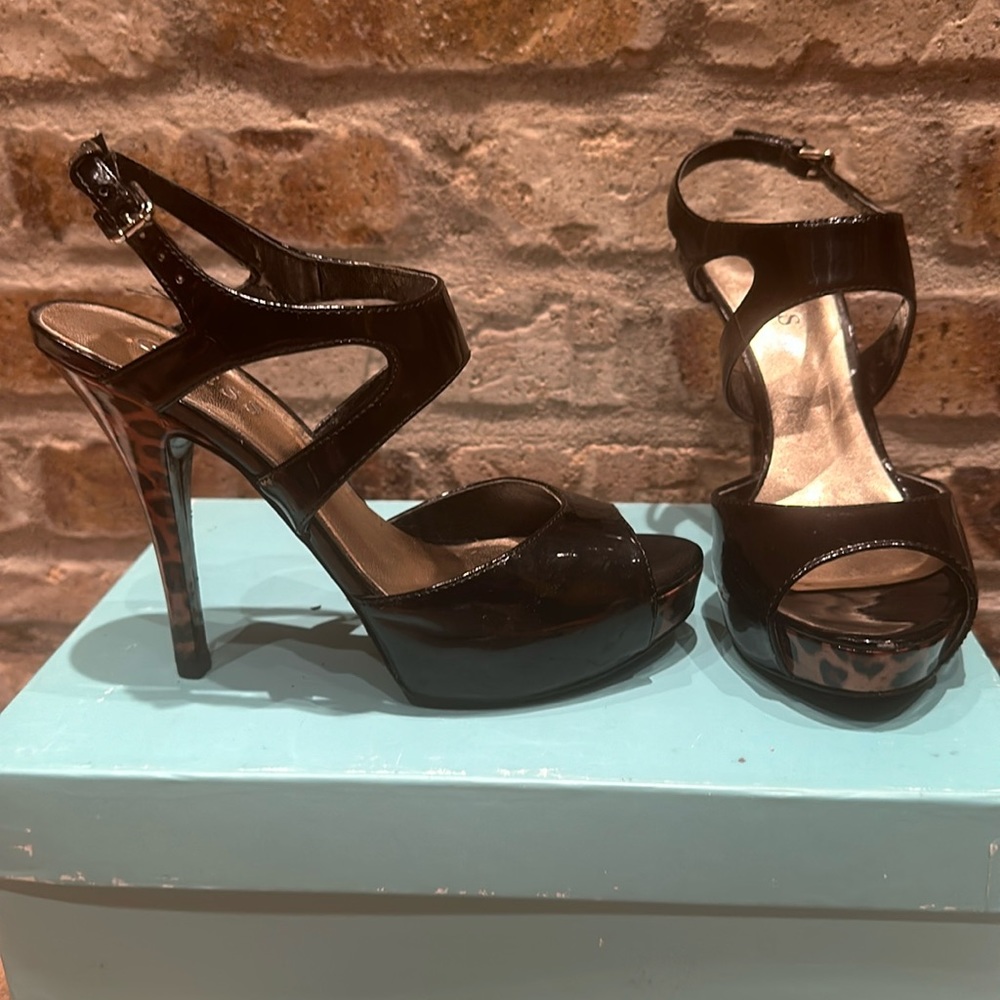 Guess stiletto platform heel sandals patent black leather Leopard 6